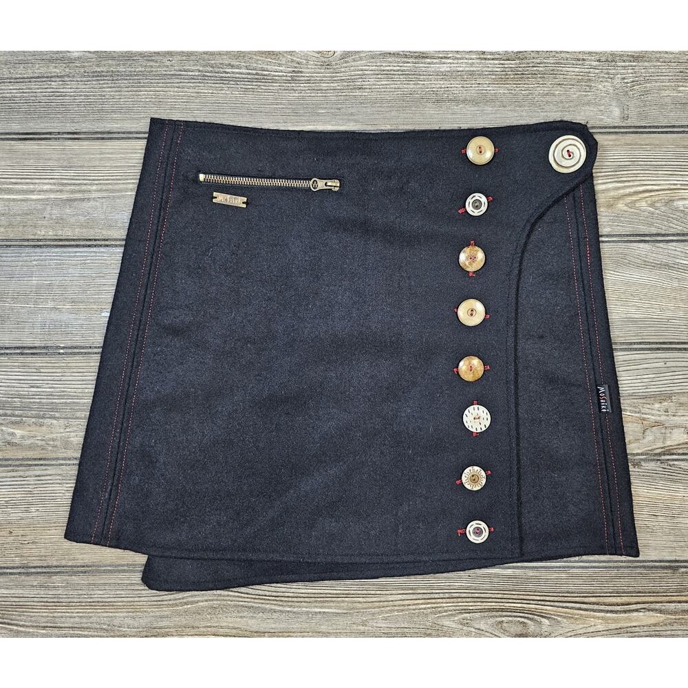 Moshiki Wrap Skirt Womens Sz 2 Black Red Trim Fun Buttons